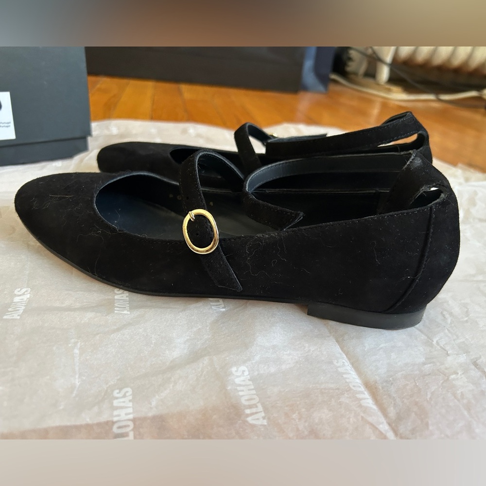 ALOHAS Black Suede ballet flats